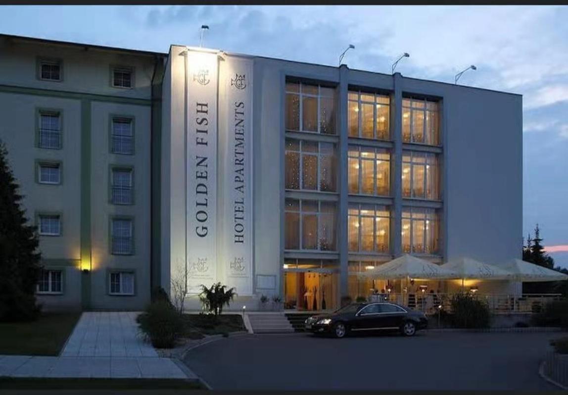 Golden Fish Apartmany Xia Pilsen Exterior photo