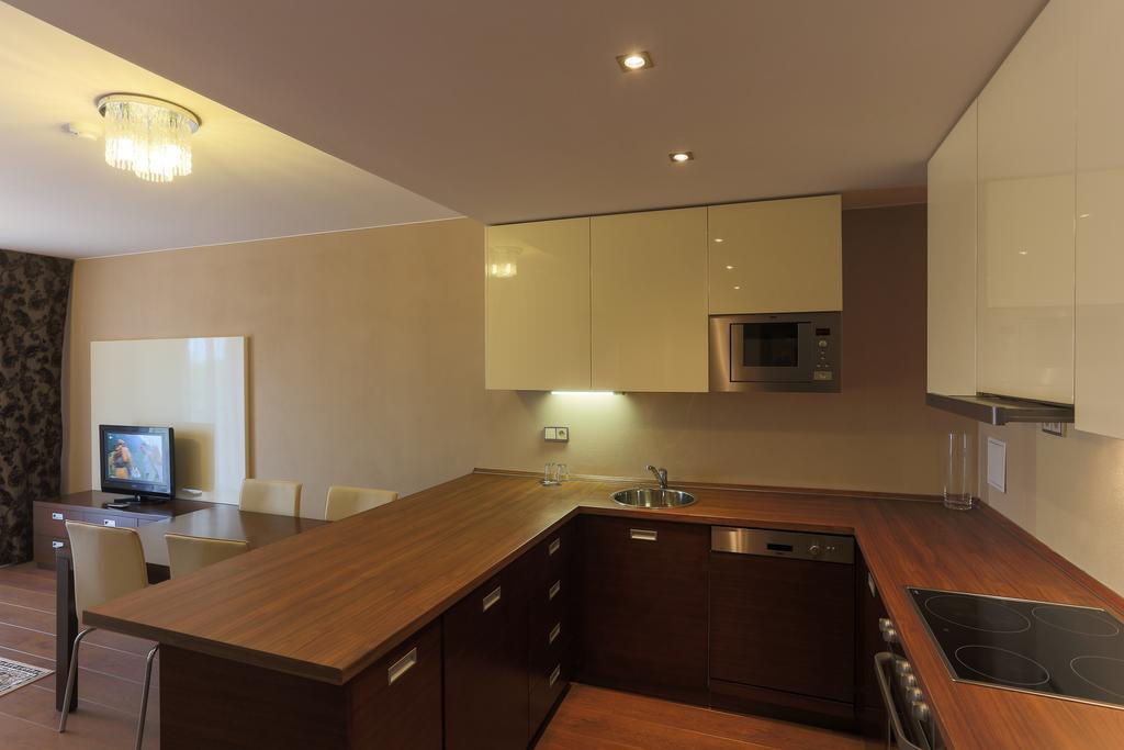 Golden Fish Apartmany Xia Pilsen Exterior photo